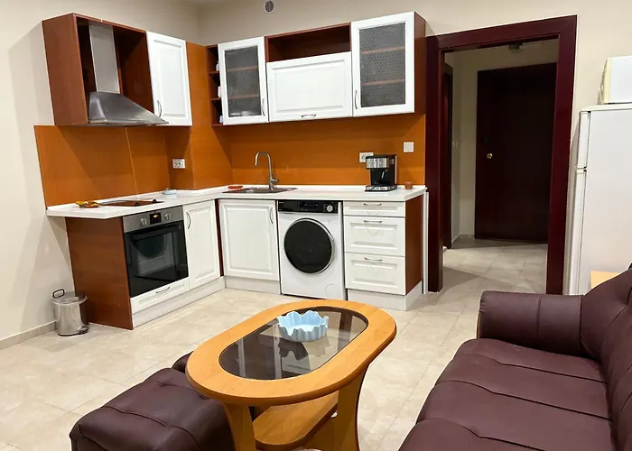 Miramar Palace 612s 公寓